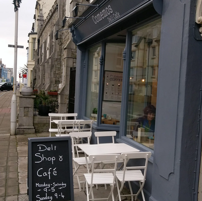 Comemos Deli Cafe, Sandgate High Street