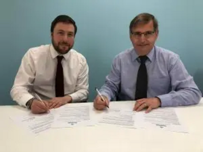 org.uk/files/2018/05/Lib-Dem-Labour-sign-2018-Partnership-Agreement-300x225.jpg