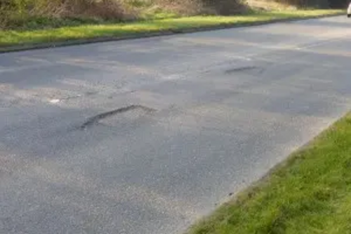 illor.org.uk/files/2016/04/Willen-Road-Potholes-L-Small-300x225.jpg