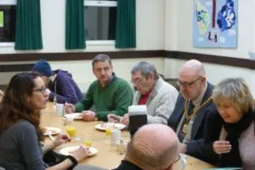 illor.org.uk/files/2016/10/Mayors-Visit-Eating-breakfast-300x225.jpg