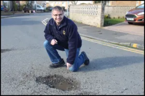 illor.org.uk/files/2016/04/DMcC-Avon-Cl-Pothole-300x200.png